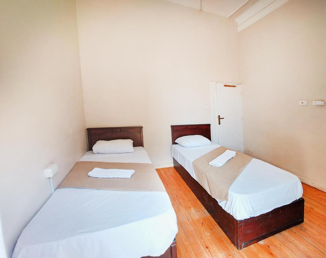 Travelers House Auberge de jeunesse *